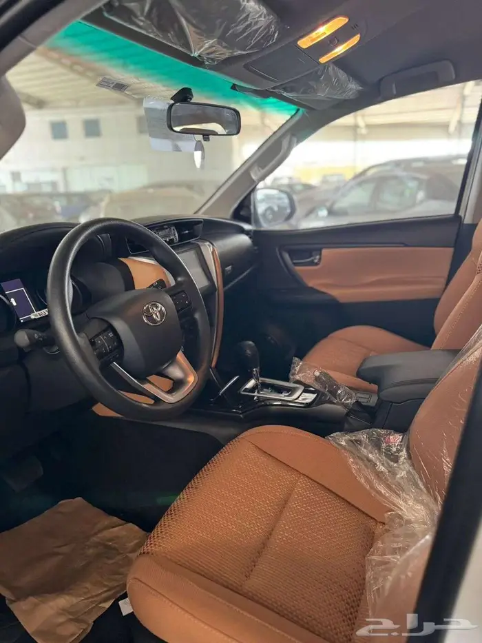 تويوتا فورتشنير GX2 بنزين دبل موديل 2025 9