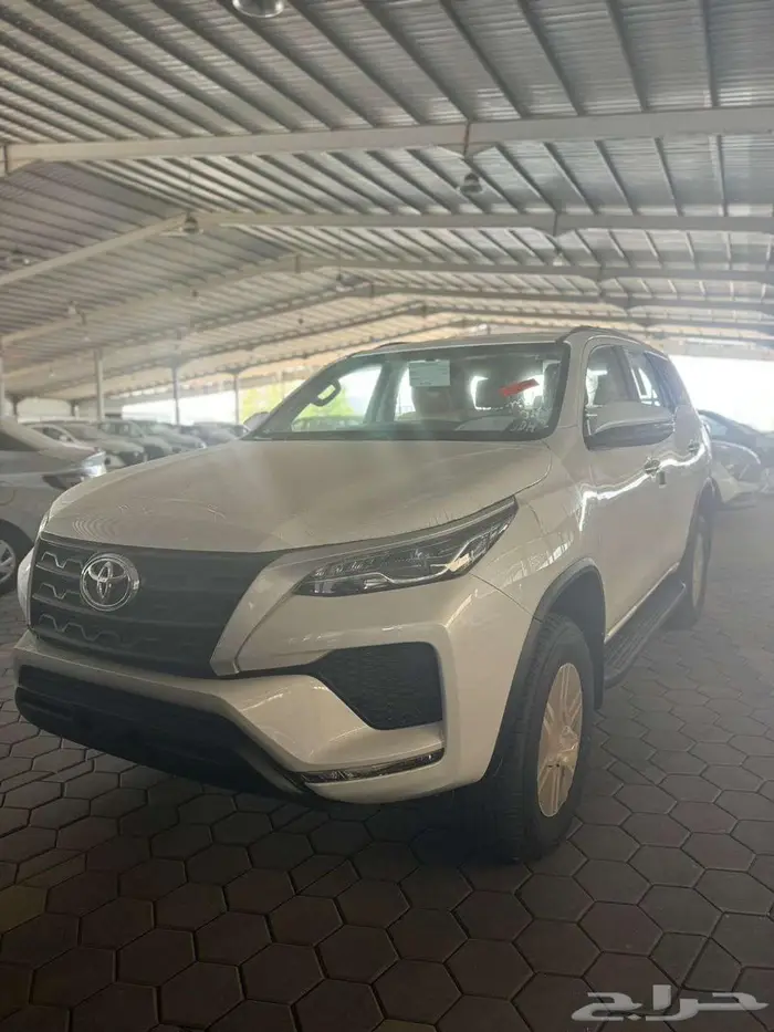 تويوتا فورتشنير GX2 بنزين دبل موديل 2025 0