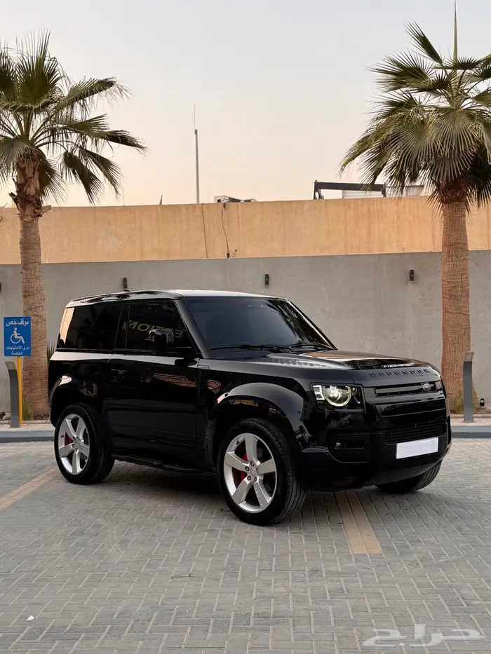 لاند روفر ديفندر - V4 -2023 7