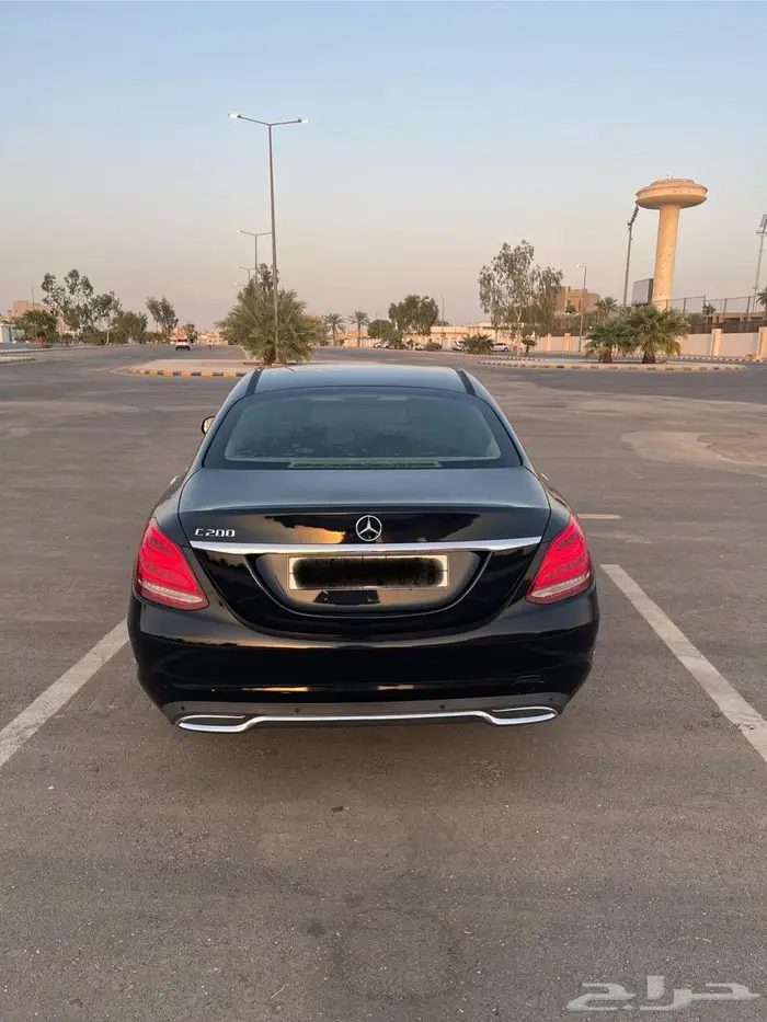 مرسيدس c200 موديل 2015 3