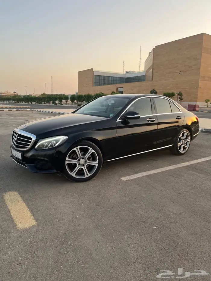 مرسيدس c200 موديل 2015 4