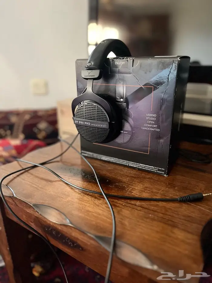 سماعة Beyerdynamic DT 990 Pro Limited Edition (أسود) 0