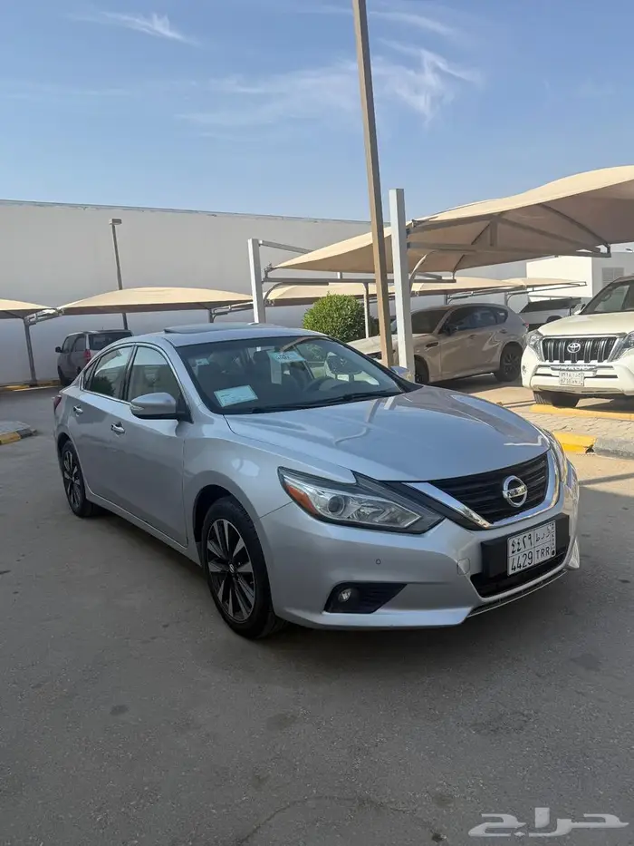 للبيع نيسان التيما موديل 2018 فل كامل 2