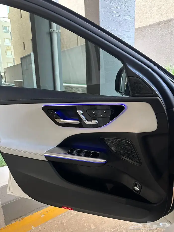 مرسيدس C200 2025 AMG 22