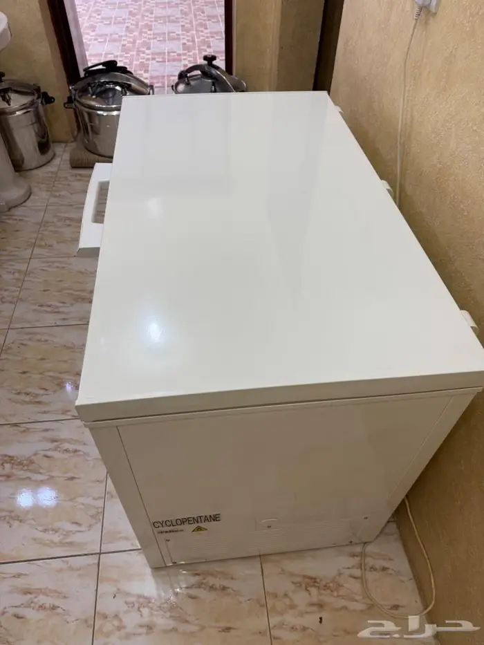 ثلاجة فريزر كبيرة 1