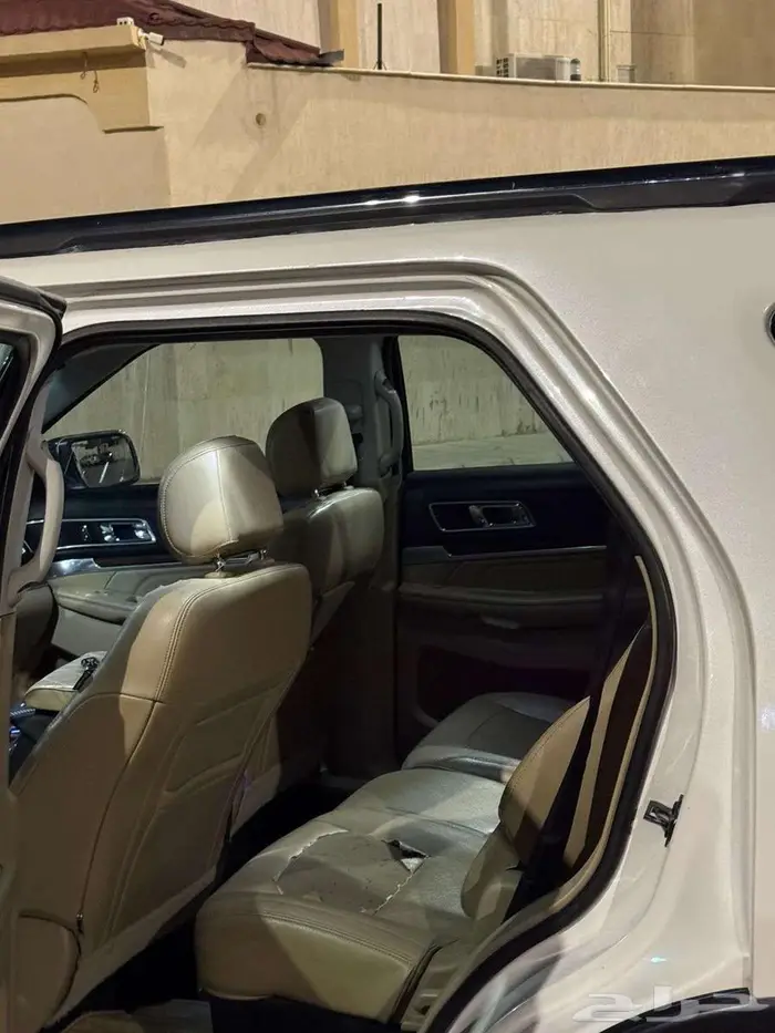 اكسبلور 2016 فل كامل نظيف 10