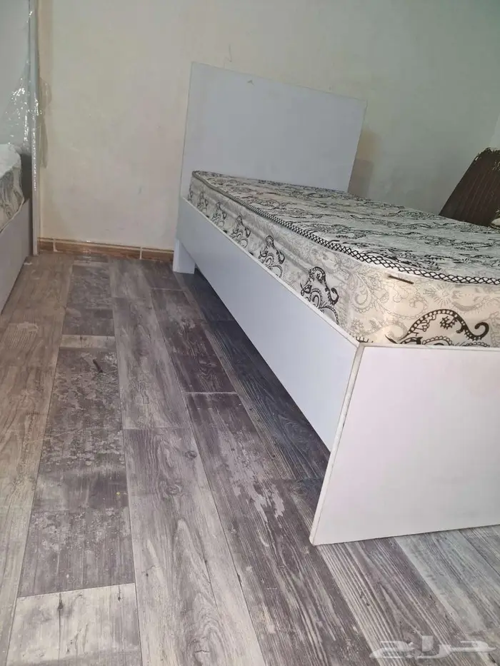 دولاب وسرير للبيع 8