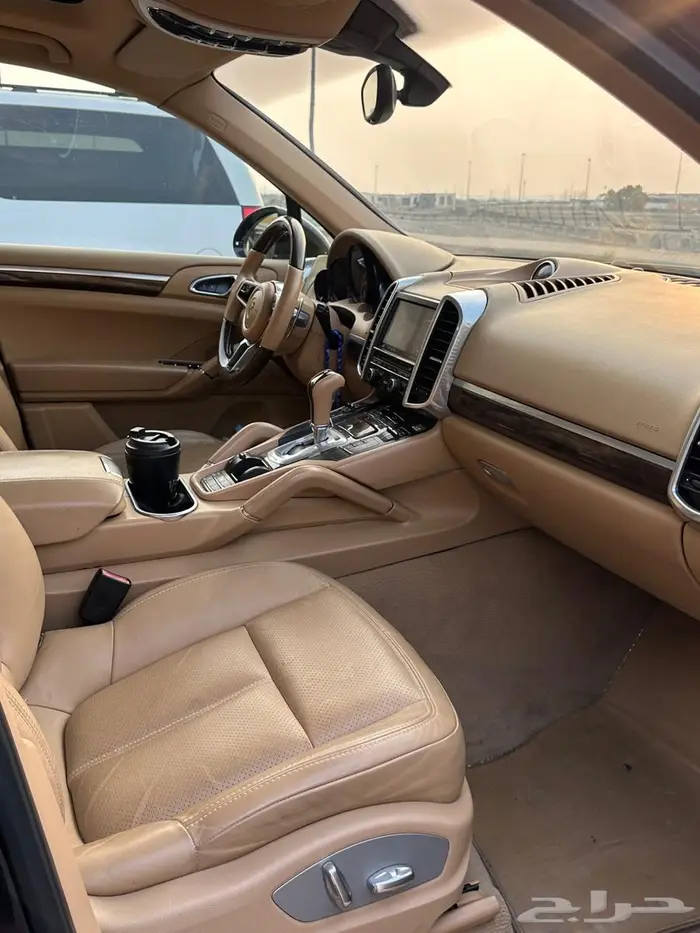 جيب بورش كايين موديل 2016 نظيف 7