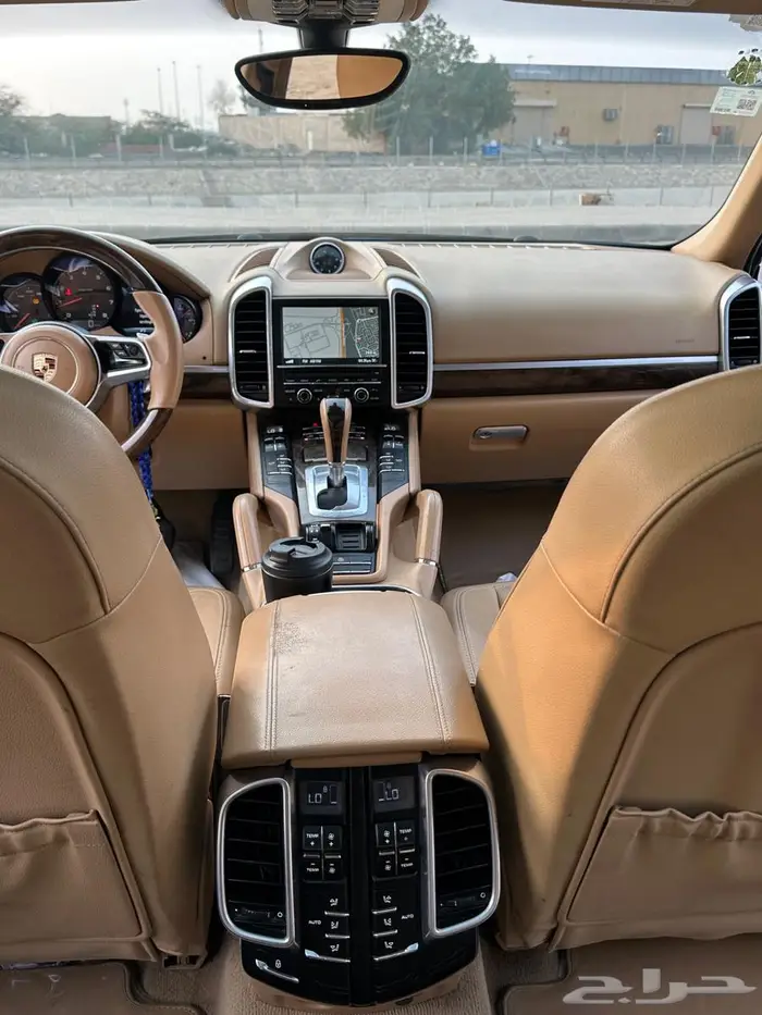 جيب بورش كايين موديل 2016 نظيف 15