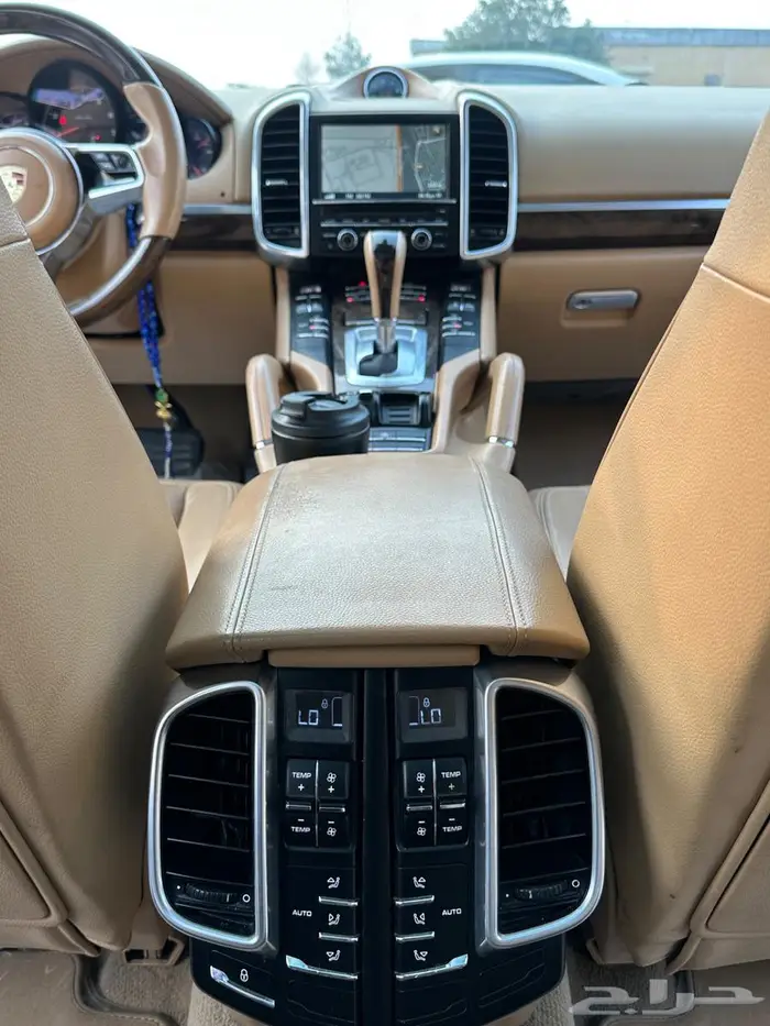 جيب بورش كايين موديل 2016 نظيف 10