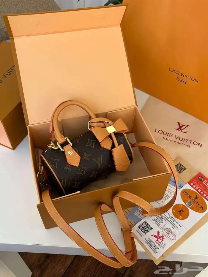 شنطة وردية ماركة لويس موديل جديد شنطات فيتون بني اسود فويتون 4