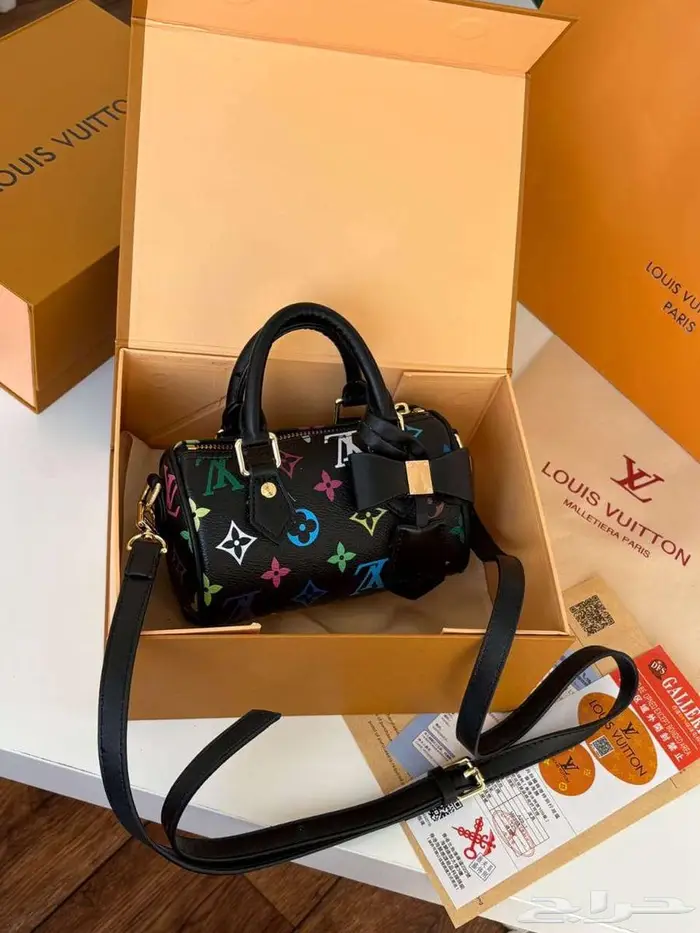 شنطة وردية ماركة لويس موديل جديد شنطات فيتون بني اسود فويتون 3