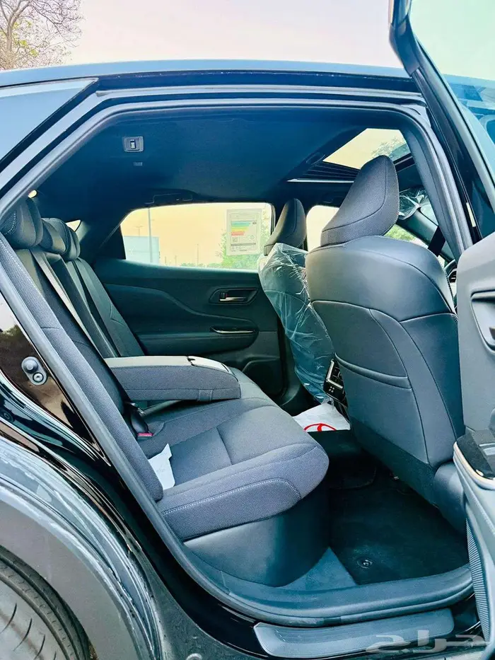 Toyota Crown 2025   Medium Specification 14