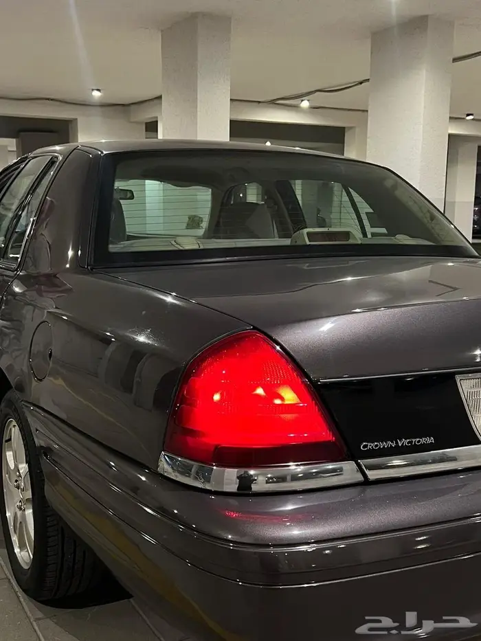 فورد فكتوريا 4