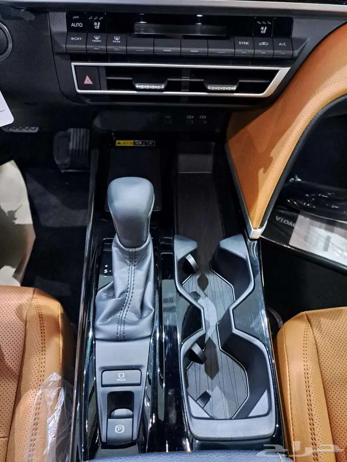 تويوتا كامري جراندي بنزين 2025 12