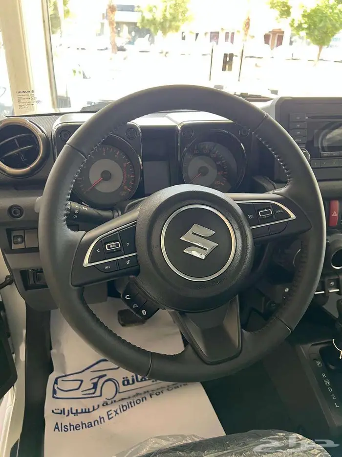 سوزوكي جمني فل GLX باب 2025 ب 72500 غير شامل الضريبة 9