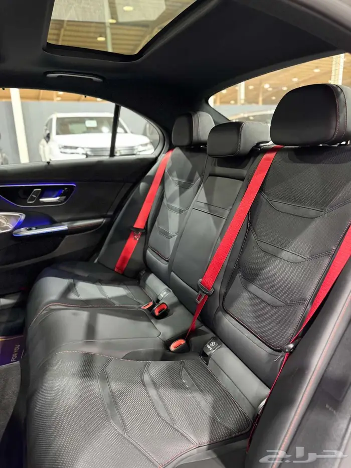 مرسيدس بنز C63 موديل 2024 جديد 7