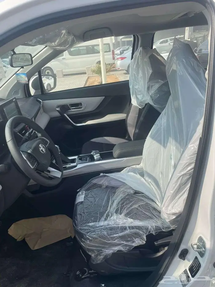 تويوتا فيلوز بنزين 2025 14