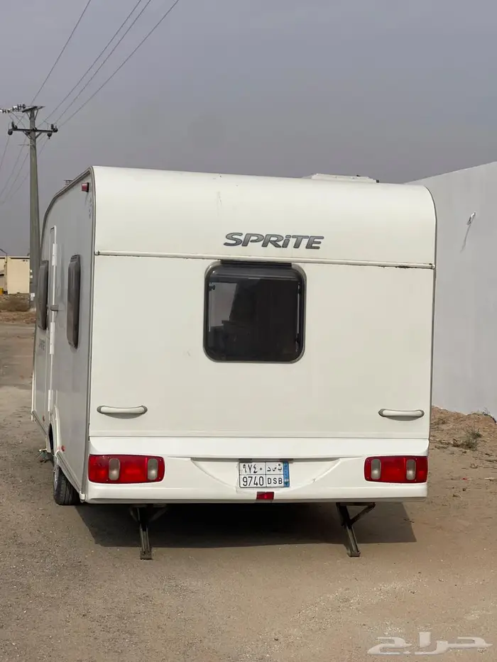 كرفان أوربي نظيف جدا للبيع 0