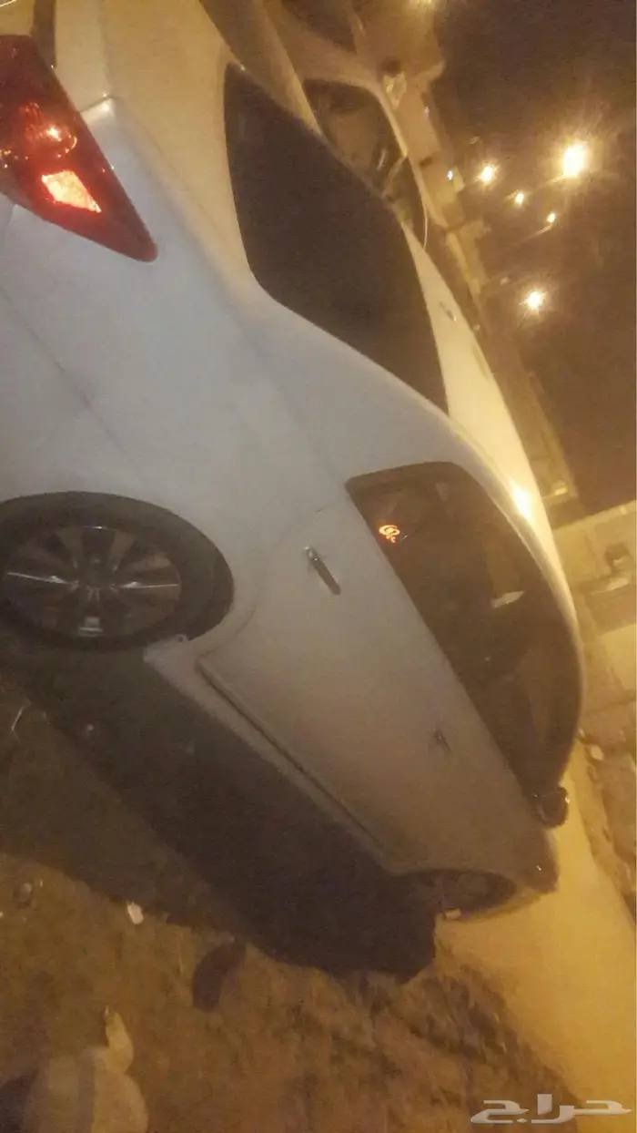 افالون 2011 للبيع او للبدل بسيارة دبل عائلية 3