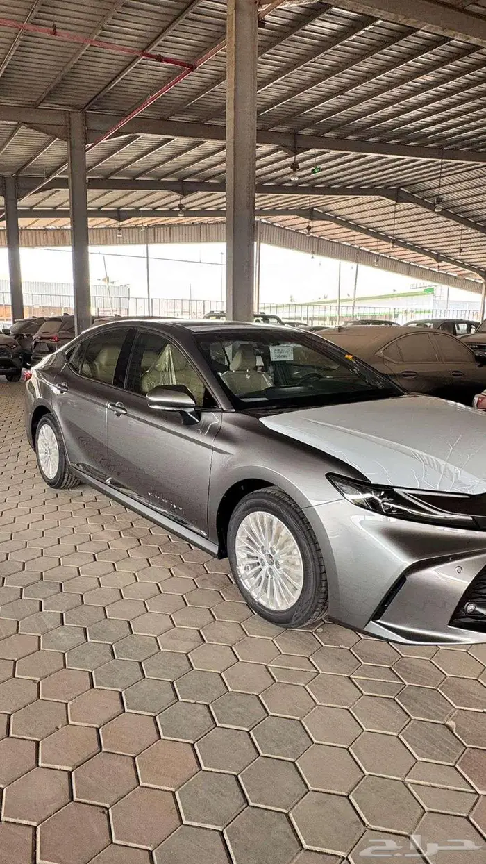 تويوتا كامرى le موديل 2025 1