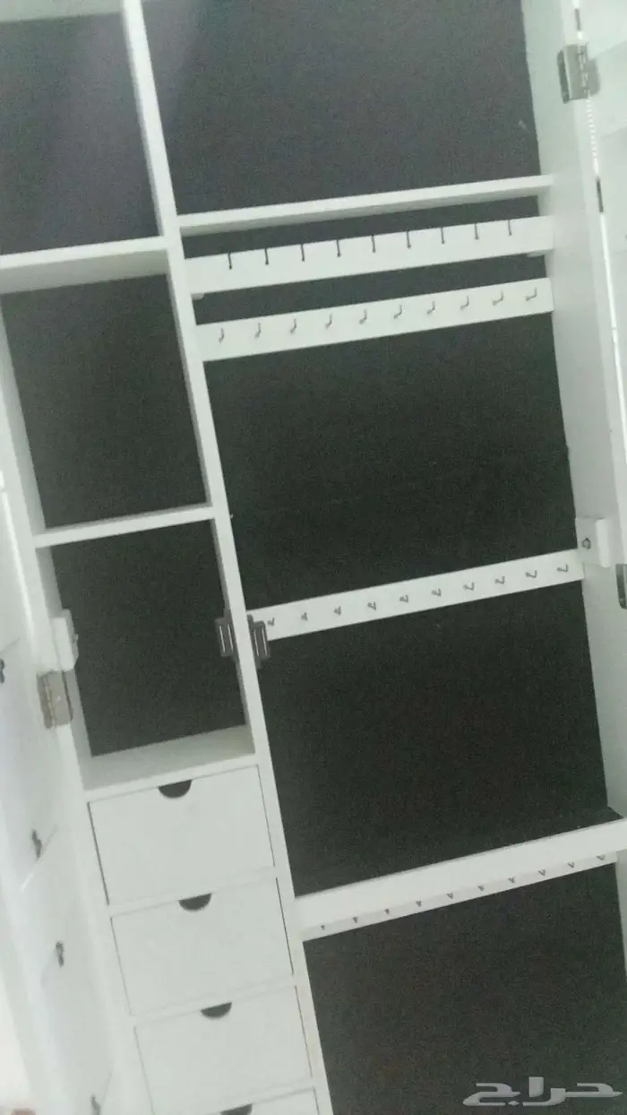 دولاب اكسسوارات 2