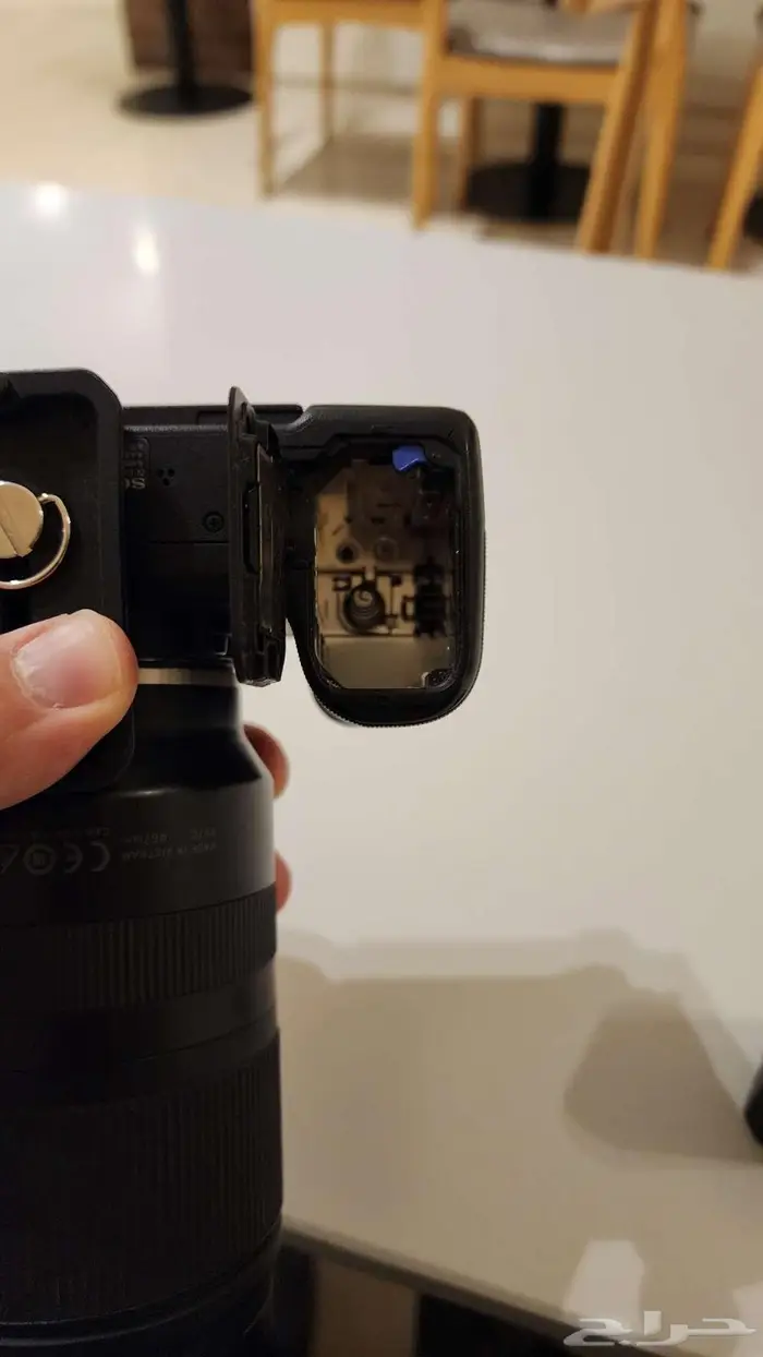 Sony ZV-E10 II   عدسة 16-50   3 بطاريات   ميموري 300MB s 4