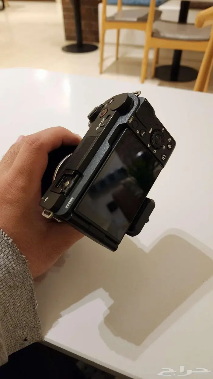 Sony ZV-E10 II   عدسة 16-50   3 بطاريات   ميموري 300MB s 1