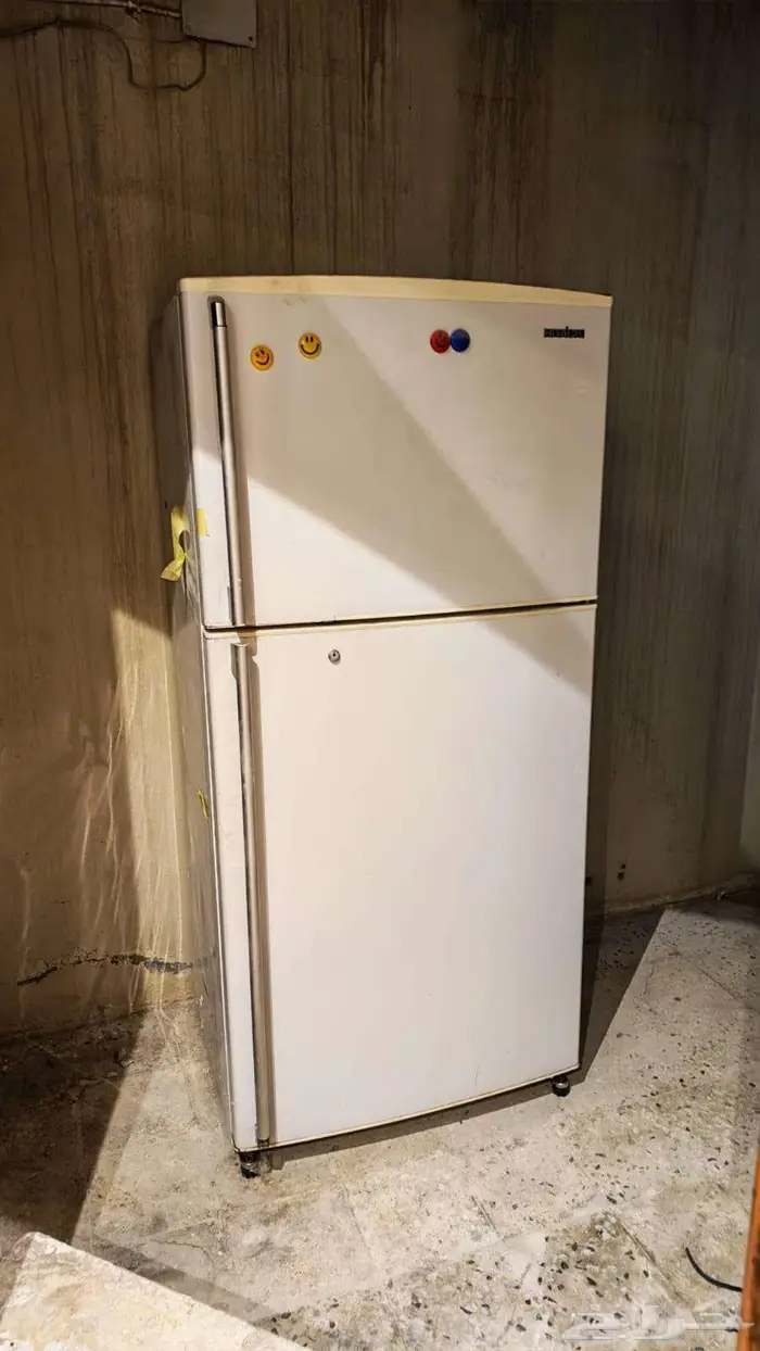 ثلاجة هيتاشي للبيع 1