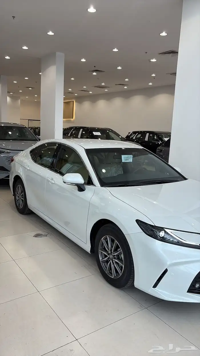 كامري E 2025 عروض نهاية العام 2