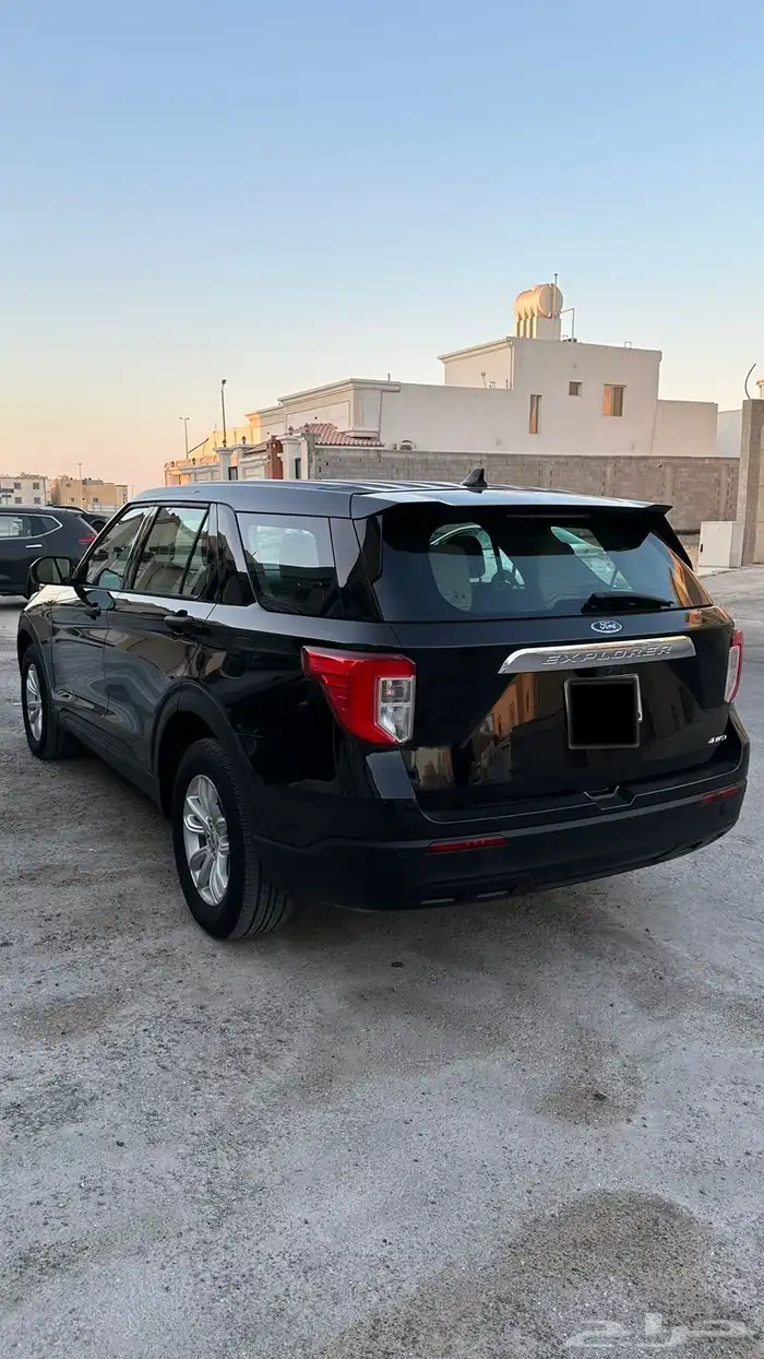 فورد اكسبلور 2021 دبل سعودي نظيف .. 10