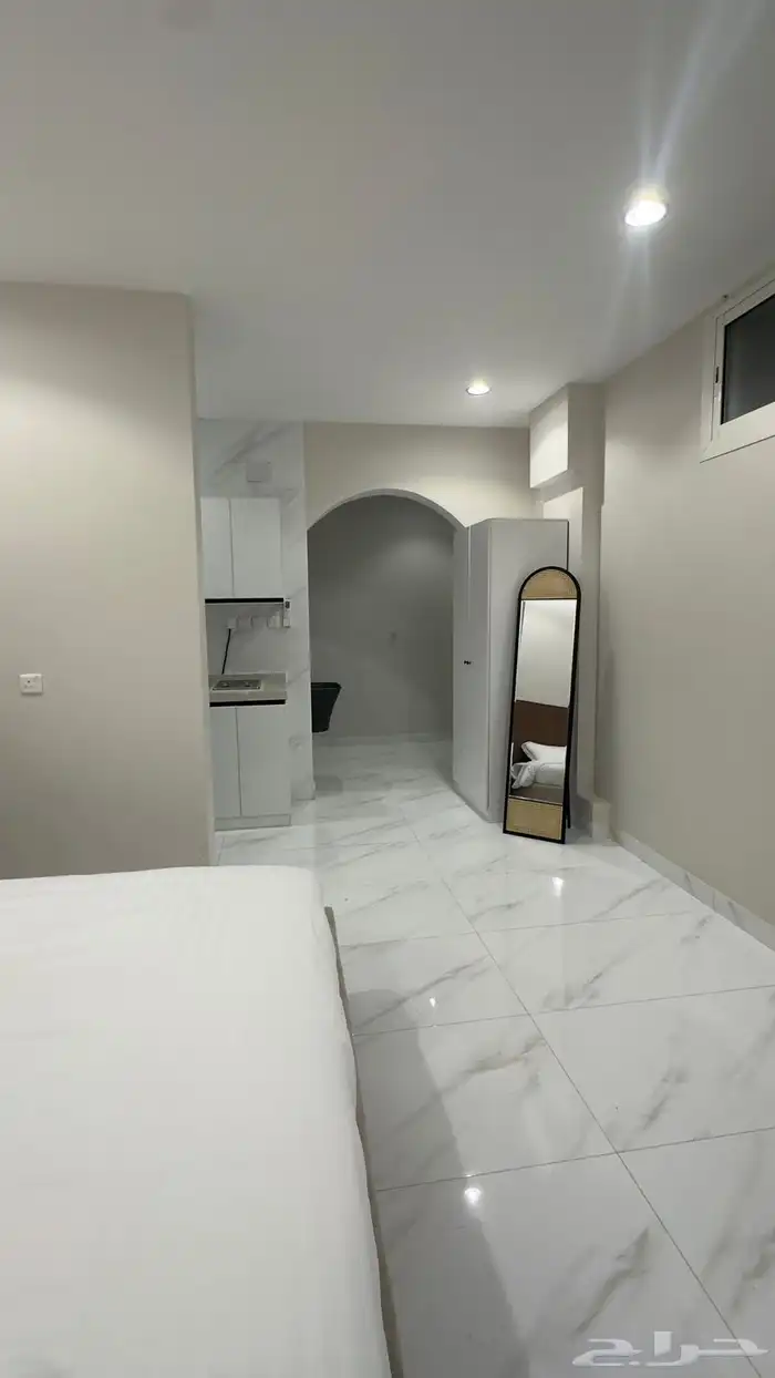 غرفة للايجار الشهري مفروشه شامل الكهرباء والماء بالوسام 1 4