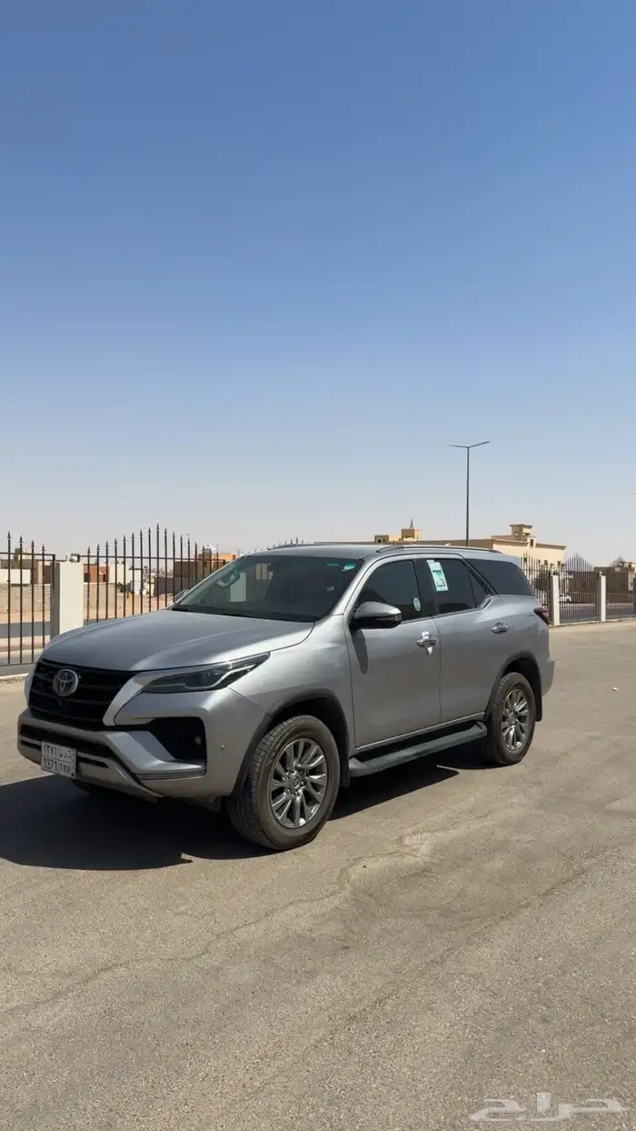 جيب فورتشينر ديزل مكينه 2800 فل كامل 3