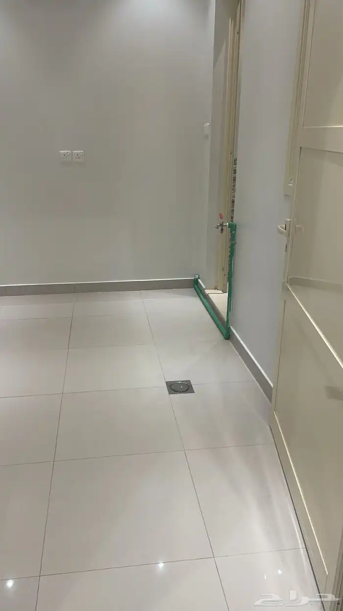 شقة للايجار بحي الياسمين في عمارة 12