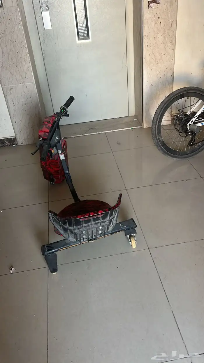 سيكل صغر 4 السعر 50  الحبه. سيكل كبير واحد حبه300 السعر ا 2