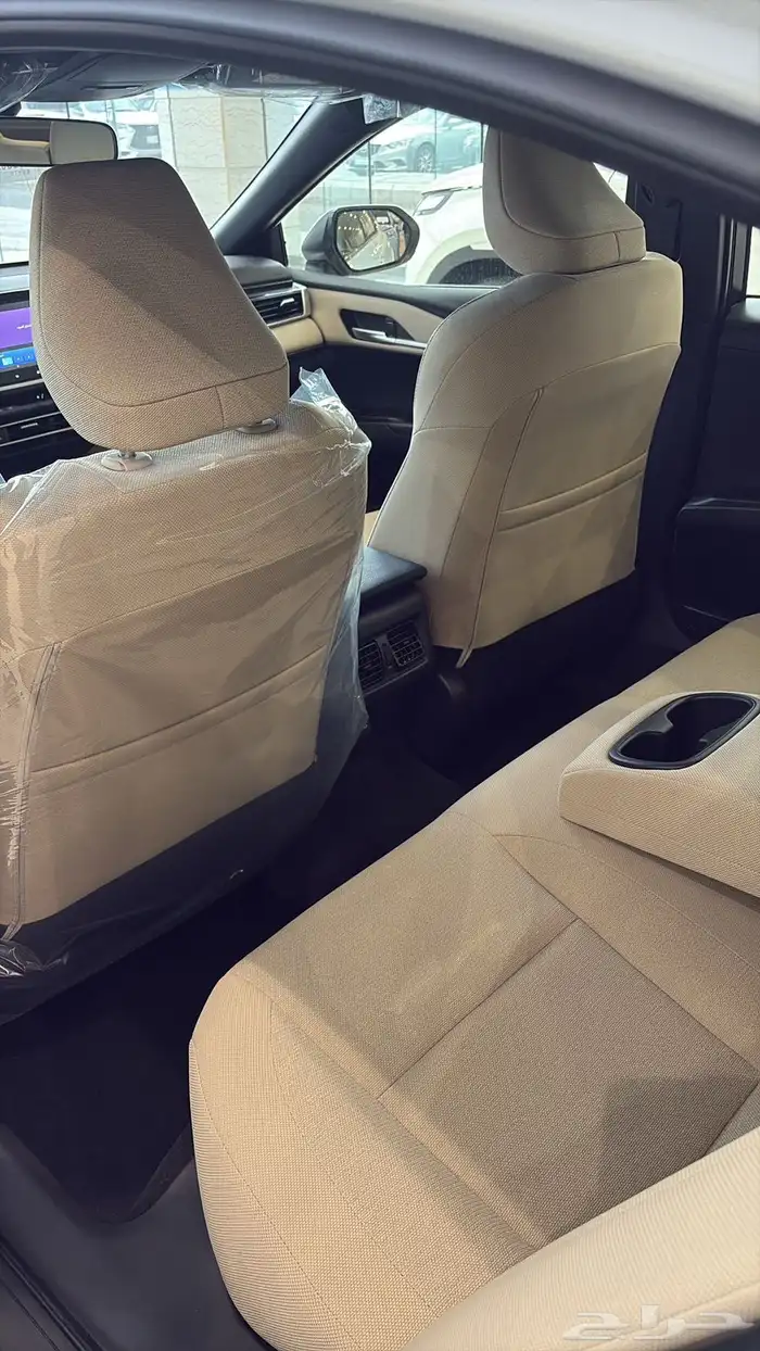 كامري E 2025 عروض نهاية العام 7