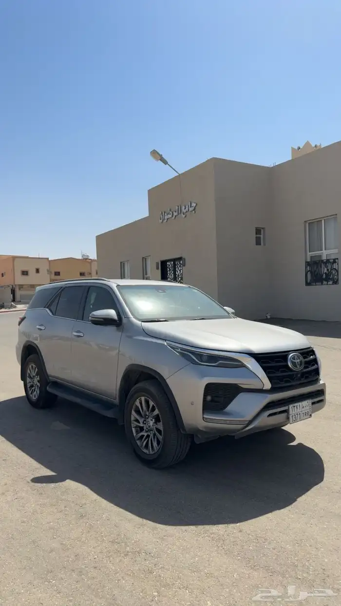 جيب فورتشينر ديزل مكينه 2800 فل كامل 4