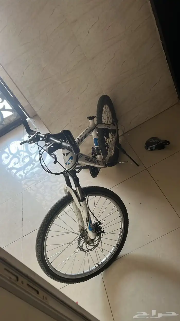 سيكل صغر 4 السعر 50  الحبه. سيكل كبير واحد حبه300 السعر ا 8