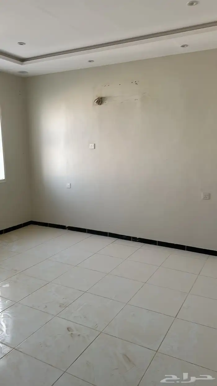 شقه للايجار حي الجنادريه 7