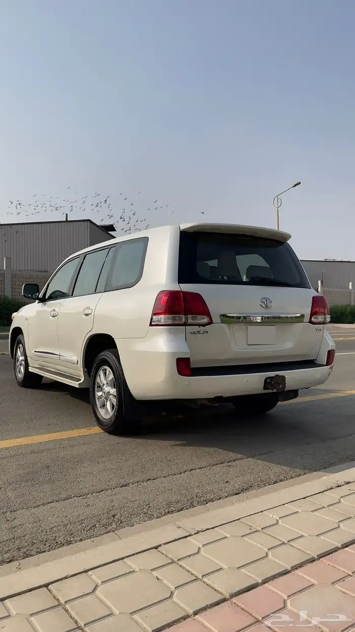 لاندكروزر جي اكس ار 2011 5