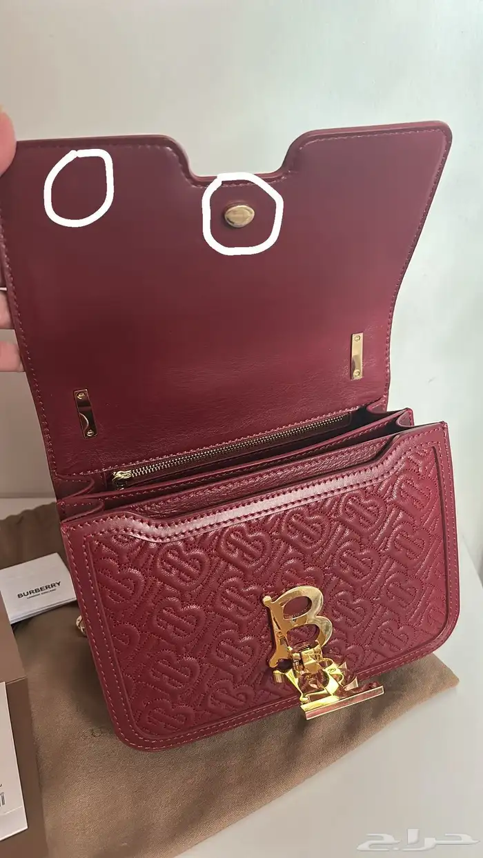 للبيع شنطة بربري نسائية اصلية 4