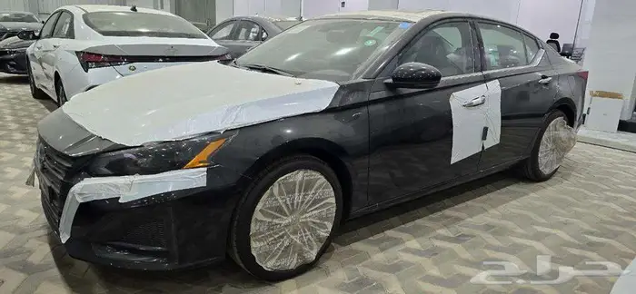 نيسان التيما ستاندر 2025 متوفره لدى احدث للسيارات 2