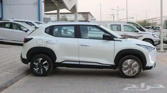 نيسان ماجنايت 2025 استاندر اقساط - كاش 8