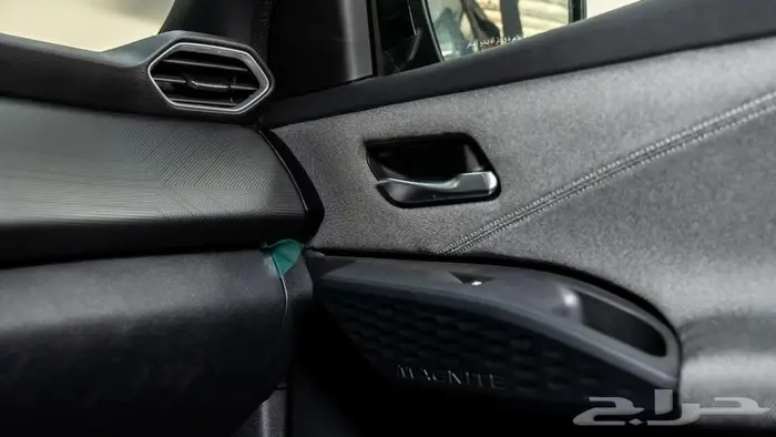 نيسان مجنايت S2025 عرض خاااص 8