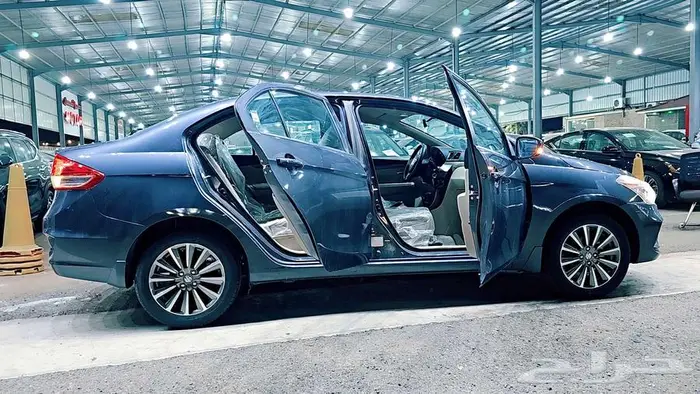 سوزوكي سياز GL موديل 2025 اسعار ممتازه جدا جدا 4