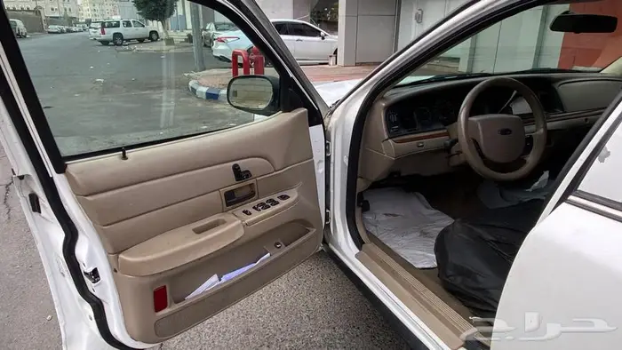 فورد فكتوريا 2005 سعودي للبيع 15