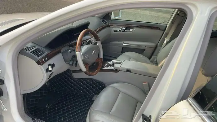 مرسيدس بانوراما 2011 لؤلؤي نظيف 3