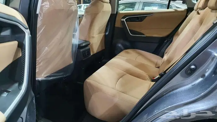 تويوتا راف فور فتحه XLE بنزين دفع رباعي 2025 كاش- تقسيط 5