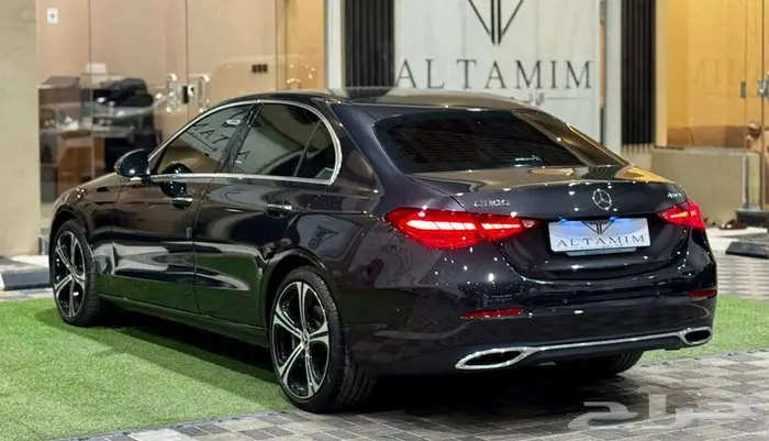 Mercedes Benz C300 Avant Guard 2023 - clean title 2