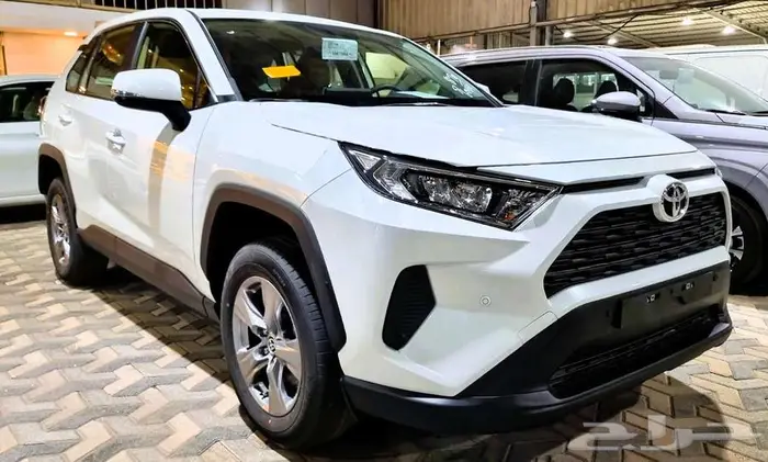 تويوتا راف فور فتحه XLE بنزين دفع رباعي 2025 كاش- تقسيط 0